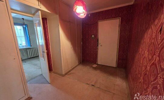 Продажа 2-комн квартиры на вторичном рынке Кириши г, Ленина пр-кт,  д. 33Б