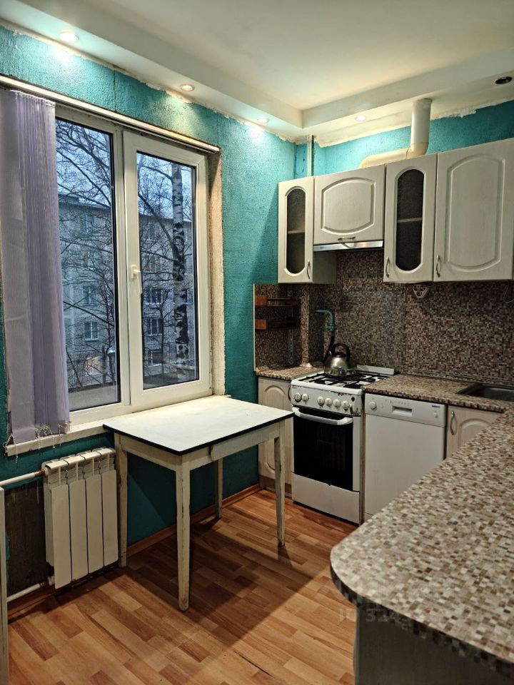 Продажа 2-комн квартиры на вторичном рынке Дальневосточный проспект, 68К1