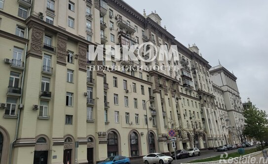 Продажа 2-комн квартиры на вторичном рынке Кутузовский пр-кт,  д. 30/32