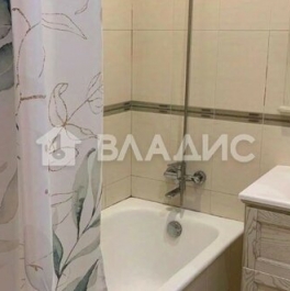 Продажа 3-комн квартиры на вторичном рынке ул Кантемировская,  д. 3,  к. 5