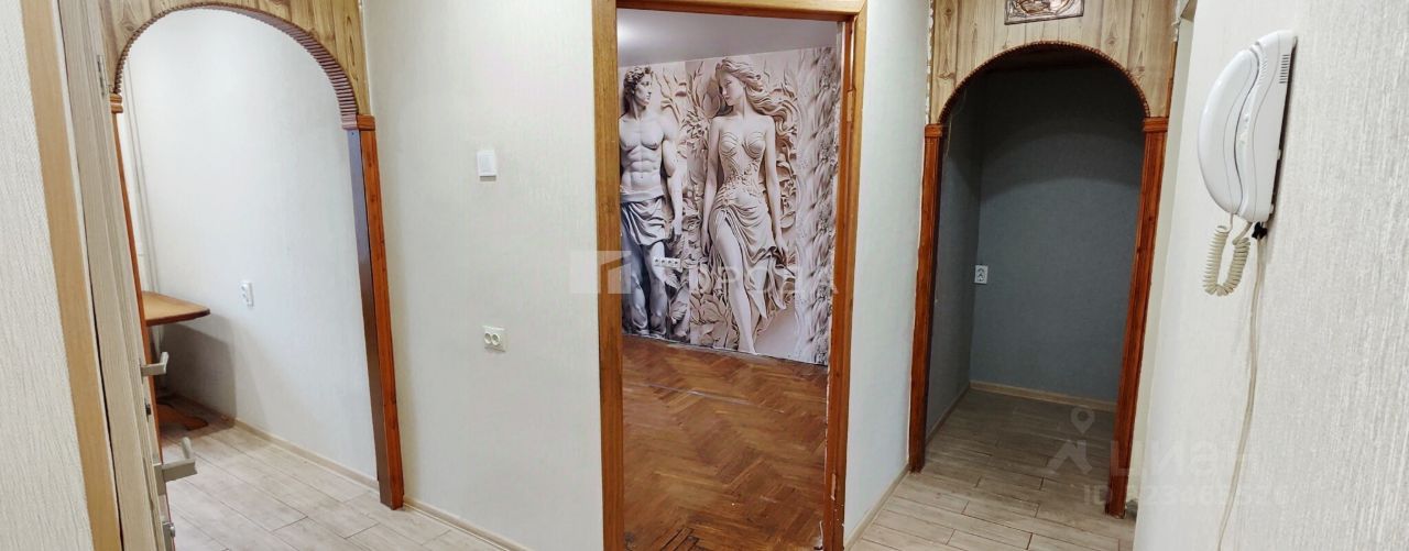 Продажа 2-комн квартиры на вторичном рынке пос. Новый Городок, 9