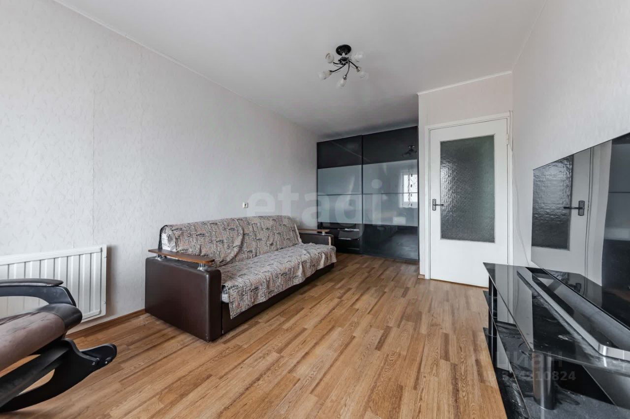 Продажа 1-комн квартиры на вторичном рынке Колпино, улица Ижорского Батальона, 8