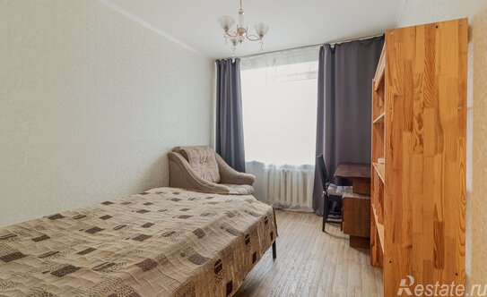 Продажа 2-комн квартиры на вторичном рынке улица Красного Курсанта,  д. 28