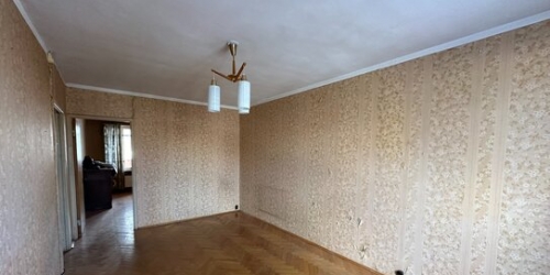 3-комн квартира ул Красных Зорь,  д. 37