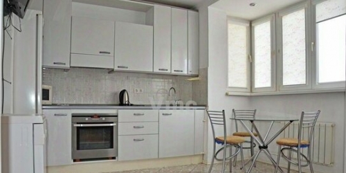 4-комн квартира улица Сергея Макеева,  д. 1