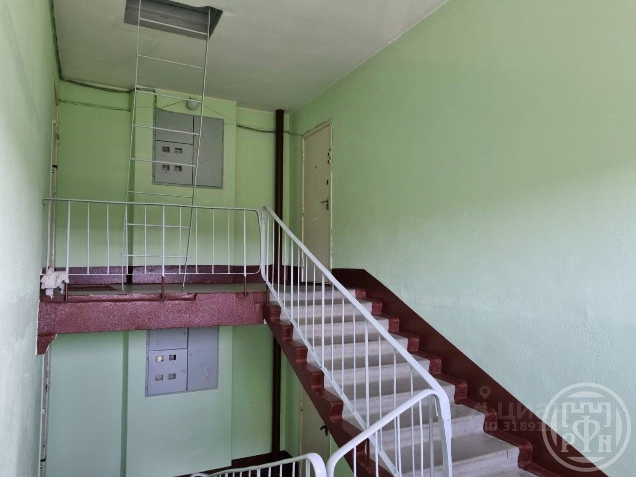 Продажа 3-комн квартиры на вторичном рынке Приозерск, улица Суворова, 33