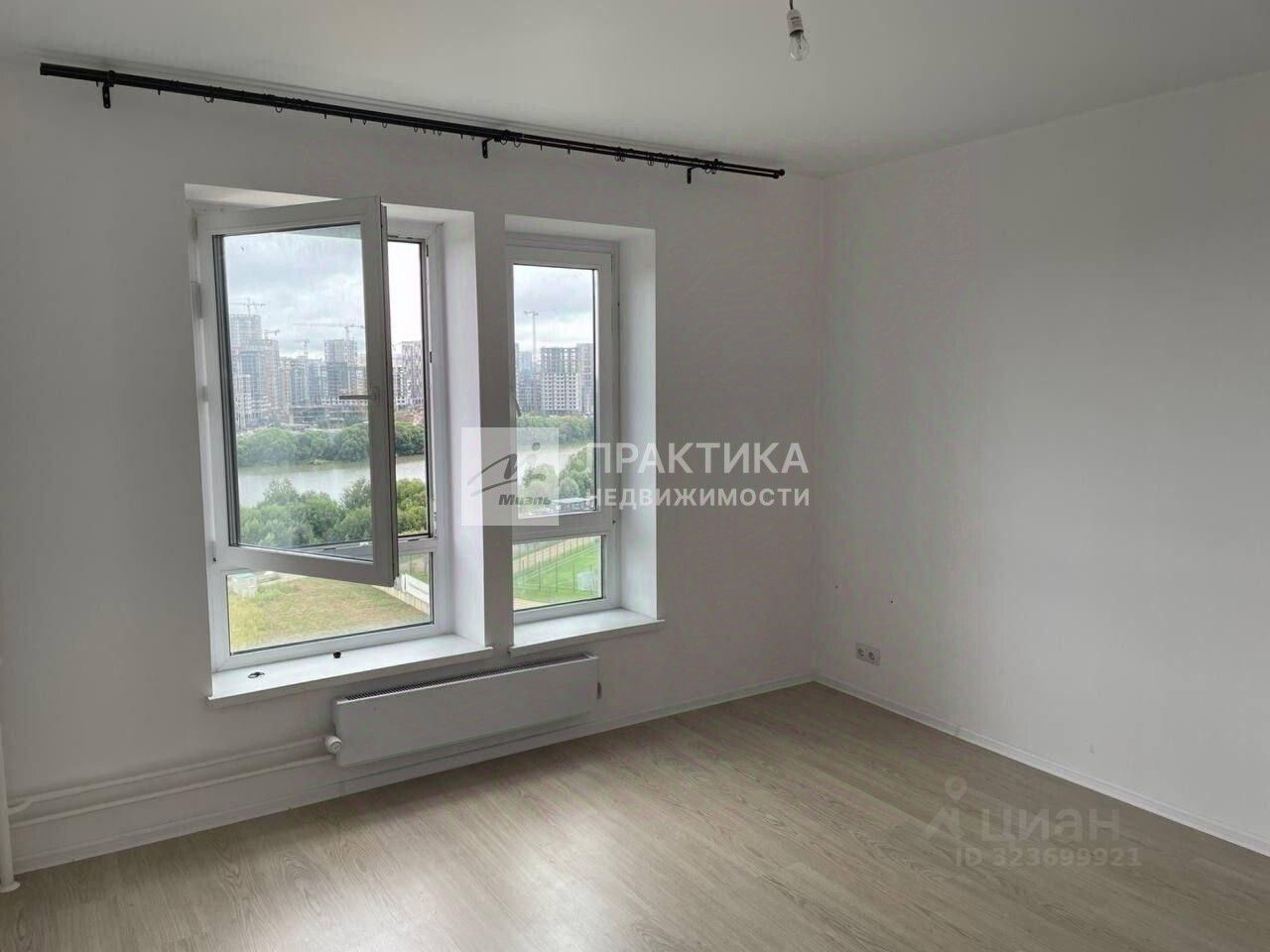 Продажа 3-комн квартиры на вторичном рынке проспект Куприна, 24к3