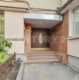 Продажа 3-комн квартиры на вторичном рынке Малый Каретный пер,  д. 17к1