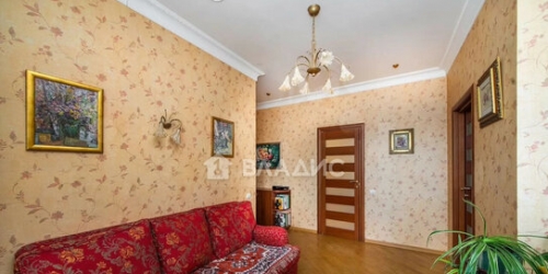 5-комн квартира улица Маршала Соколовского,  д. 1