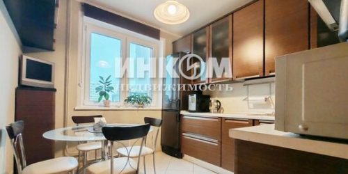 3-комн квартира Судостроительная улица,  д. 17