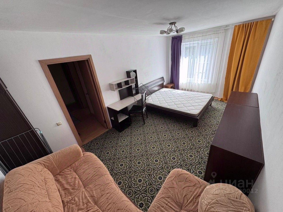 Аренда 2-комн квартиры на вторичном рынке Днепропетровская улица, 3К4