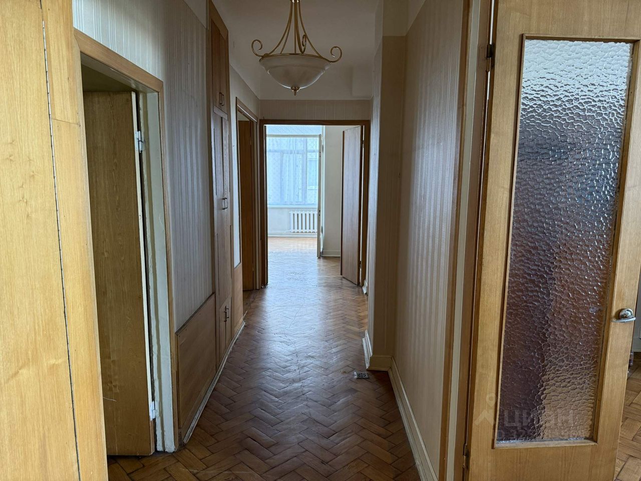 Продажа 4-комн квартиры на вторичном рынке улица Серафимовича, 2