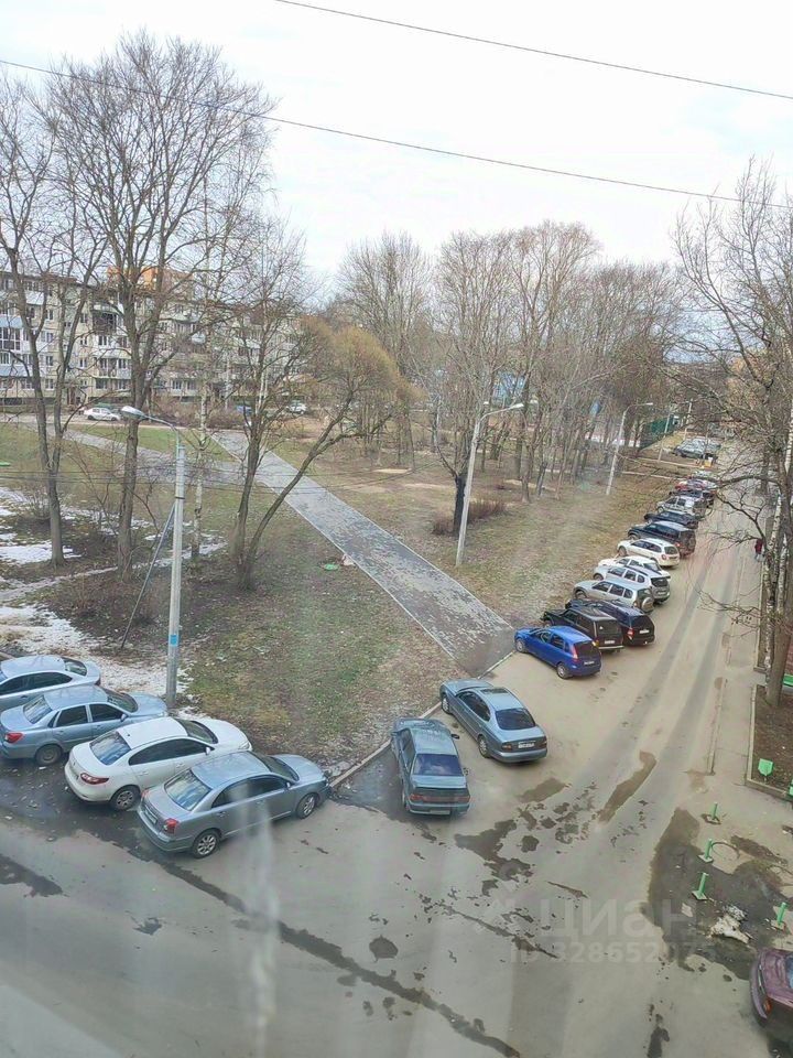 Продажа 2-комн квартиры на вторичном рынке Кириши, Советская улица, 17
