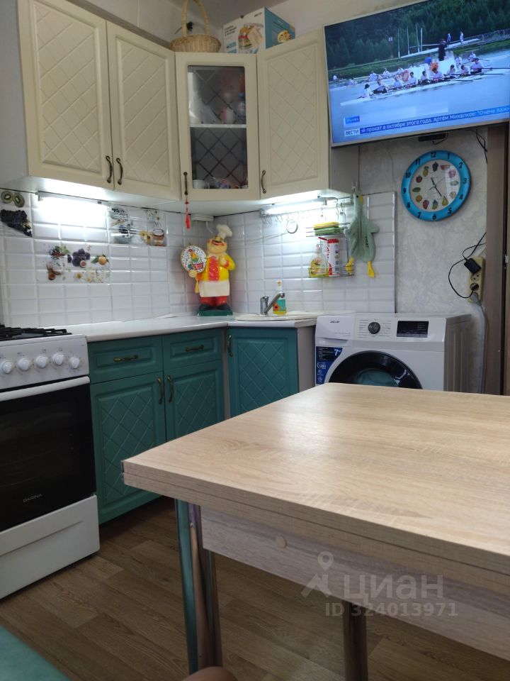 Продажа 2-комн квартиры на вторичном рынке проспект Большевиков, 21