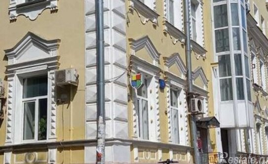 Продажа 2-комн квартиры на вторичном рынке Трехсвятительский Б. пер,  д. 1