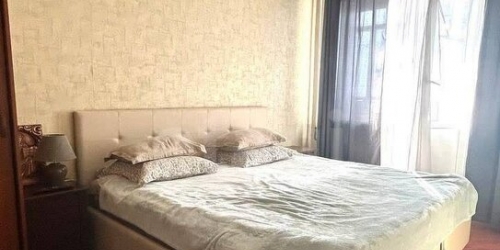 3-комн квартира улица Василия Петушкова,  д. 17