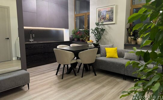 Продажа 3-комн квартиры на вторичном рынке Парковая 15-я ул,  д. 10А