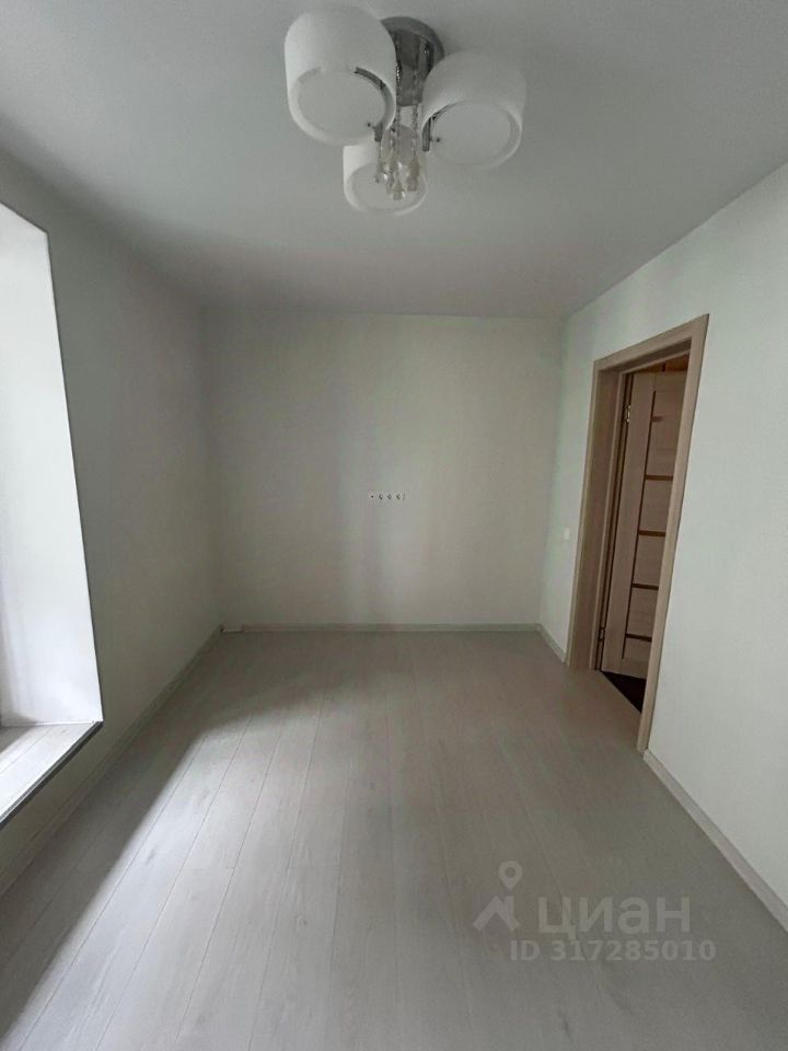 Продажа 2-комн квартиры на вторичном рынке Мурино, улица Шувалова, 16/9