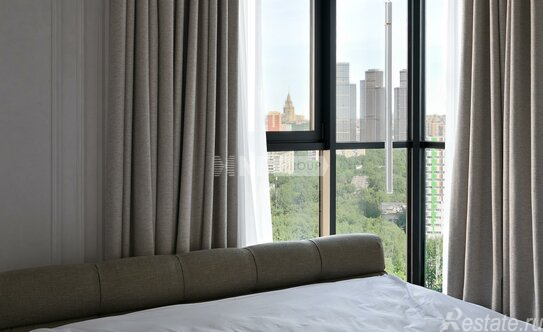 Аренда 4-комн квартиры на вторичном рынке ул Нежинская,  д. 5,  к. 2