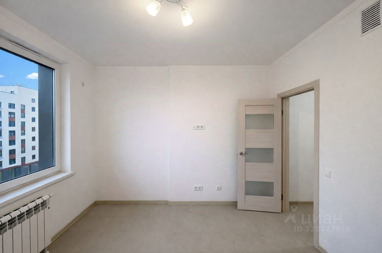 Продажа 2-комн квартиры на вторичном рынке улица Кедрова, 16К3