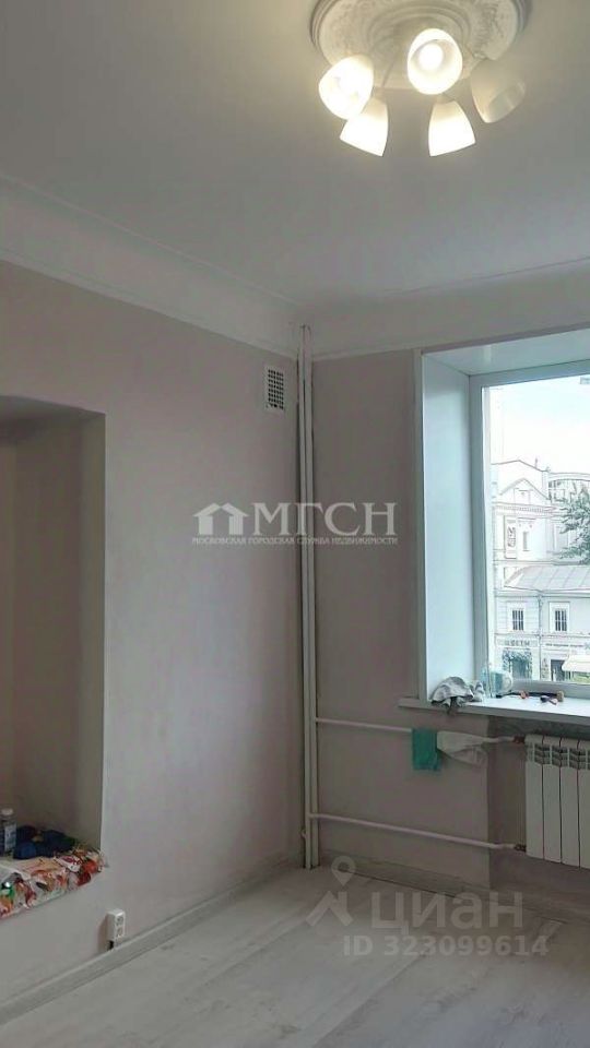 Продажа 3-комн квартиры на вторичном рынке Никитский бульвар, 25