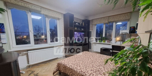 3-комн квартира ул Ленсовета,  д. 62,  к. 1
