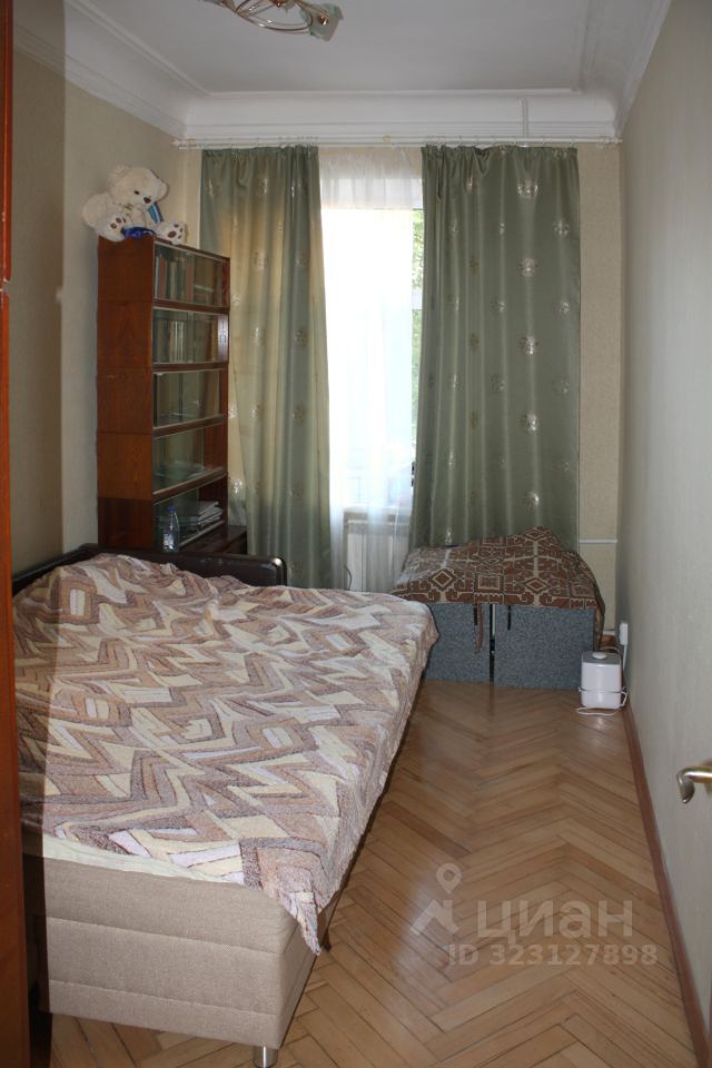 Продажа 3-комн квартиры на вторичном рынке Сытнинская площадь, 3Б