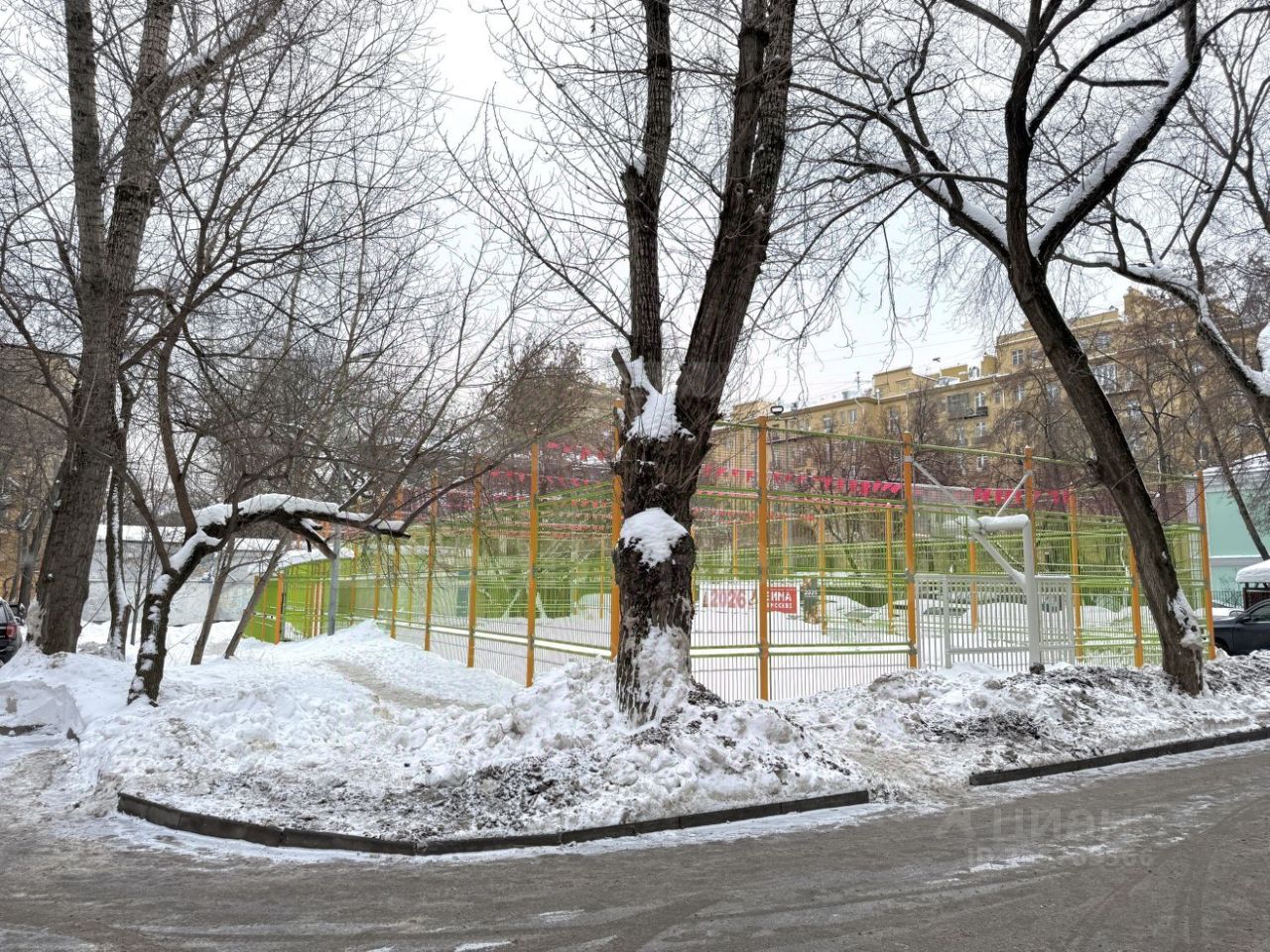 Продажа 3-комн квартиры на вторичном рынке Хомутовский тупик, 4к2
