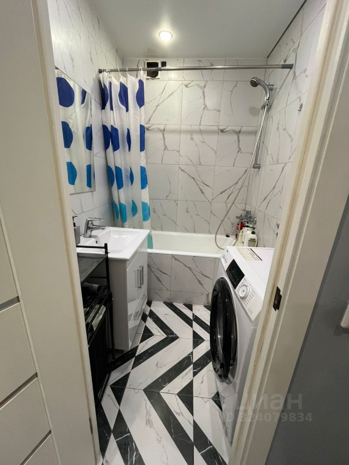 Продажа 3-комн квартиры на вторичном рынке Реутовская ул,  д. 4