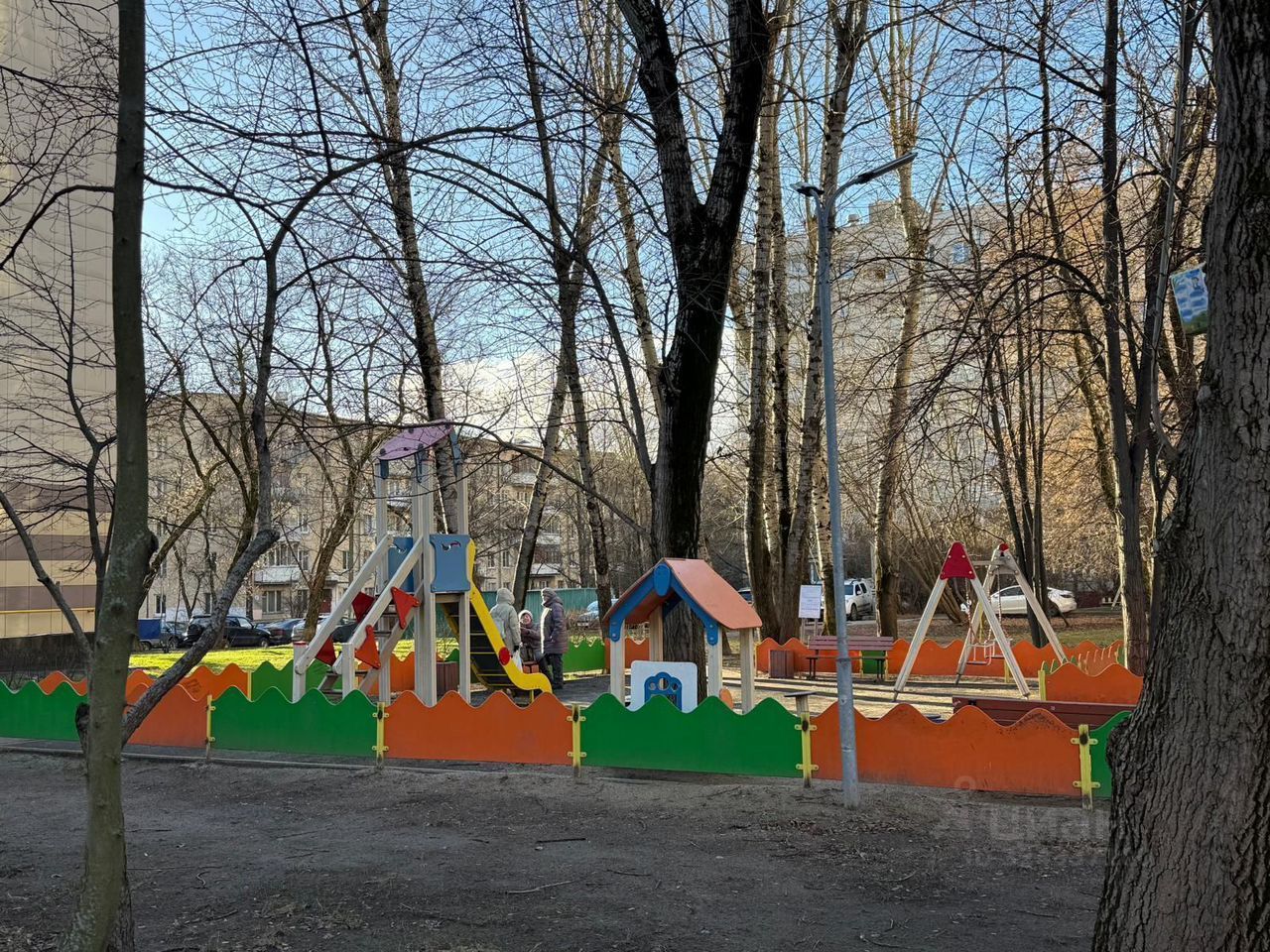 Продажа 2-комн квартиры на вторичном рынке Живописная улица, 15