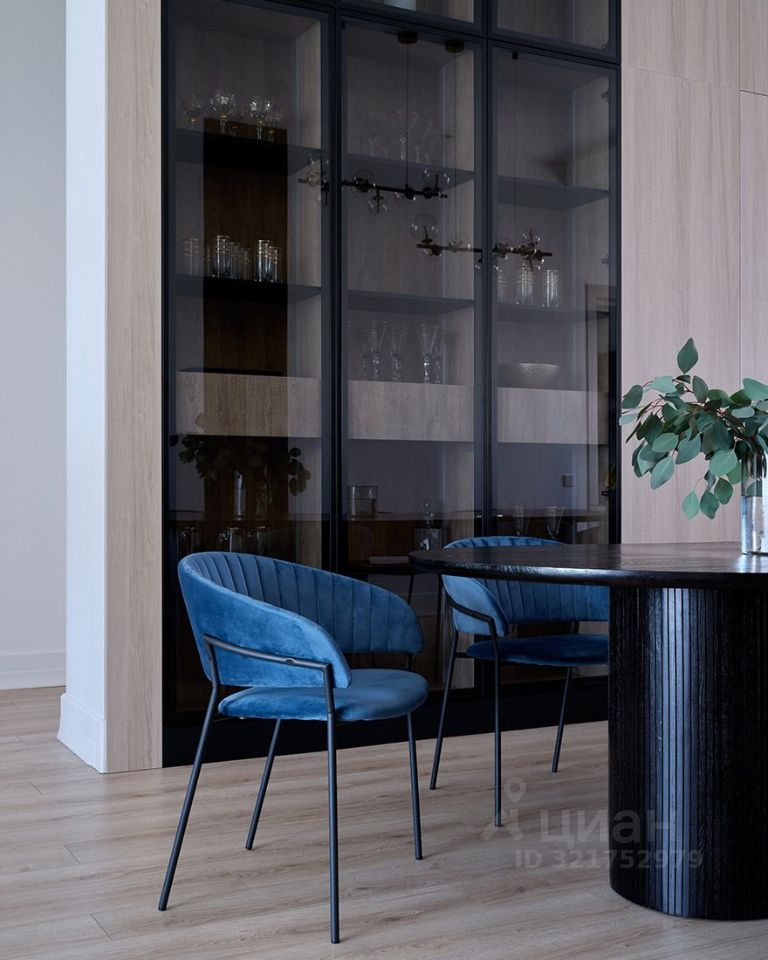 Продажа 3-комн квартиры на вторичном рынке Звенигородское шоссе, 11