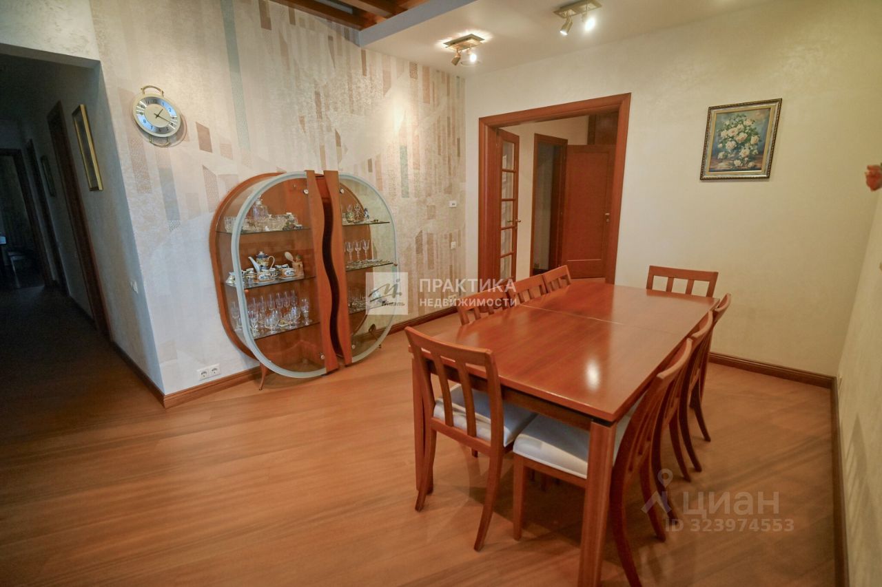 Продажа 5-комн квартиры на вторичном рынке Авиационная улица, 79