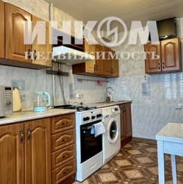 Продажа 1-комн квартиры на вторичном рынке Малахитовая улица,  д. 14