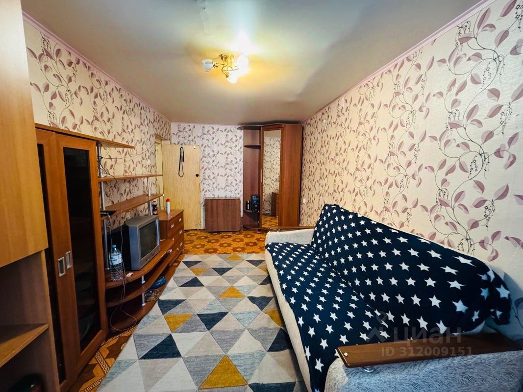 Продажа 2-комн квартиры на вторичном рынке Хотьково, улица Михеенко, 11