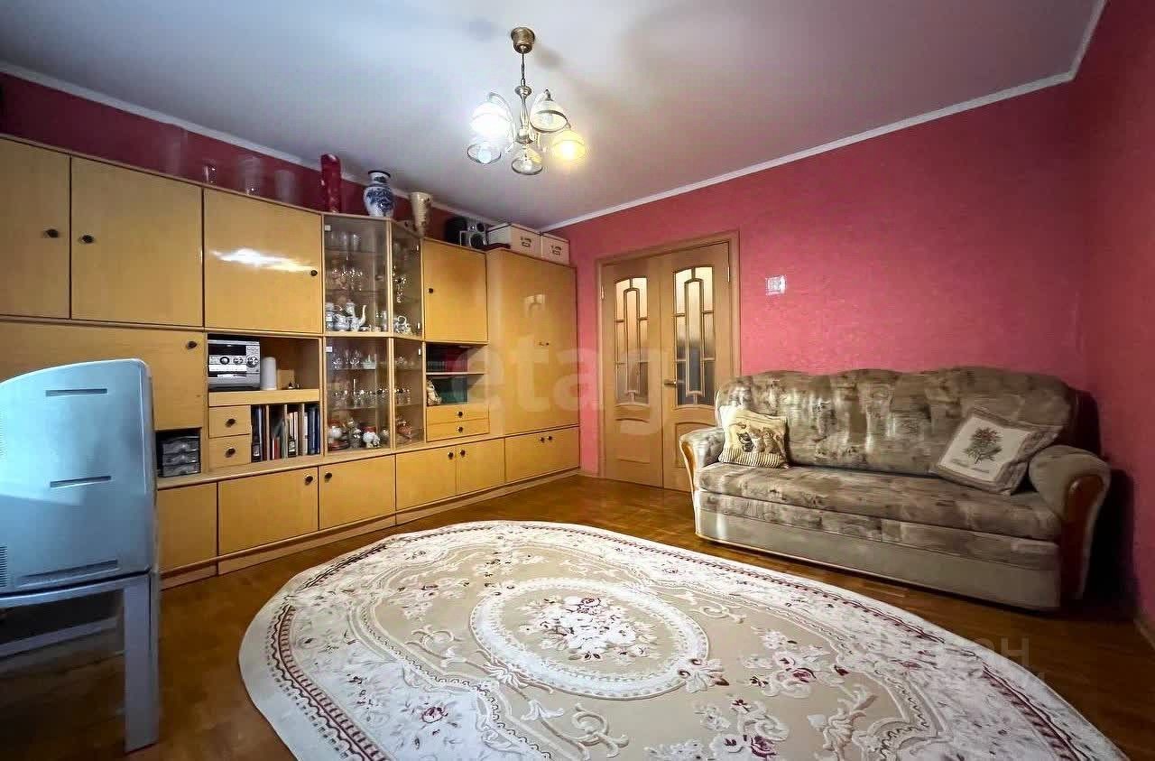 Продажа 4-комн квартиры на вторичном рынке Краснодонская улица, 24