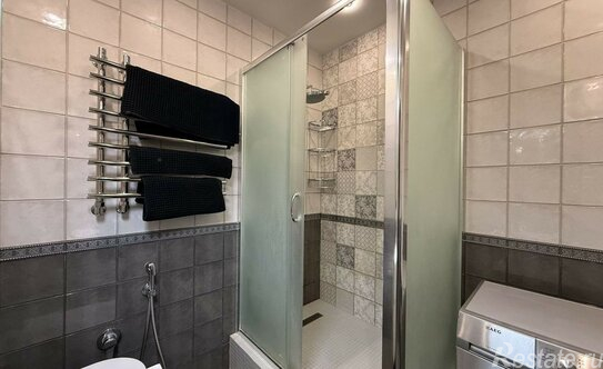 Продажа 2-комн квартиры на вторичном рынке улица Золоторожский Вал,  д. 8