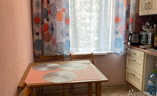 Продажа 2-комн квартиры на вторичном рынке ул Матвеевская,  д. 42,  к. 2