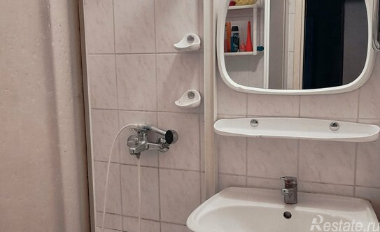 Продажа 2-комн квартиры на вторичном рынке Палехская улица,  д. 15