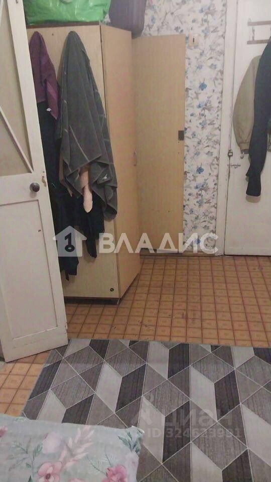 Продажа 2-комн квартиры на вторичном рынке Живописная улица, 34К3