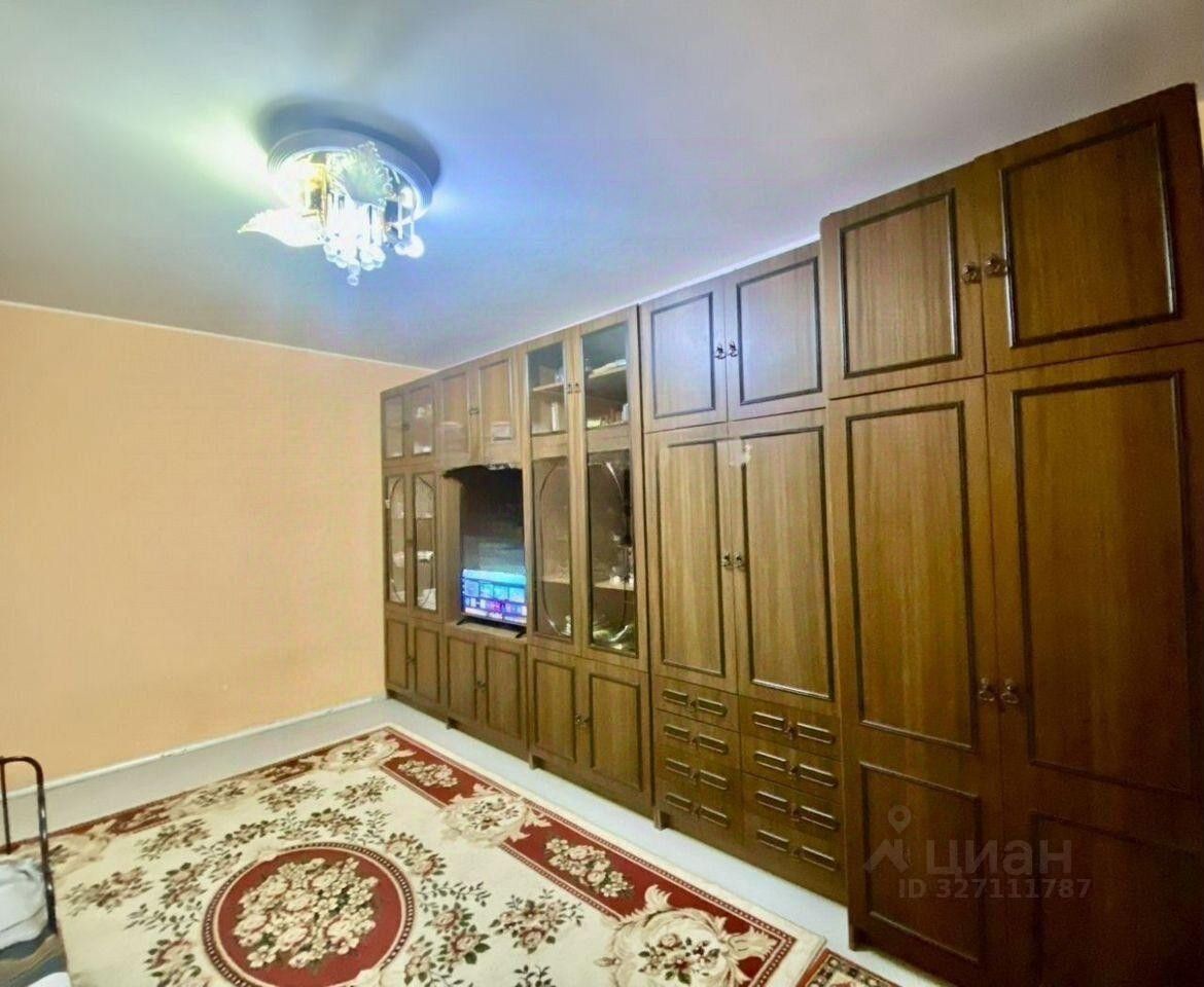Продажа 2-комн квартиры на вторичном рынке пос. Развилка, 22