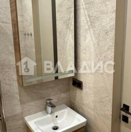 Продажа 4-комн квартиры на вторичном рынке Мичуринский пр-кт,  д. 56