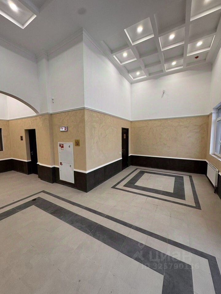 Продажа 2-комн квартиры на вторичном рынке пос. Развилка, проезд Римский, 13
