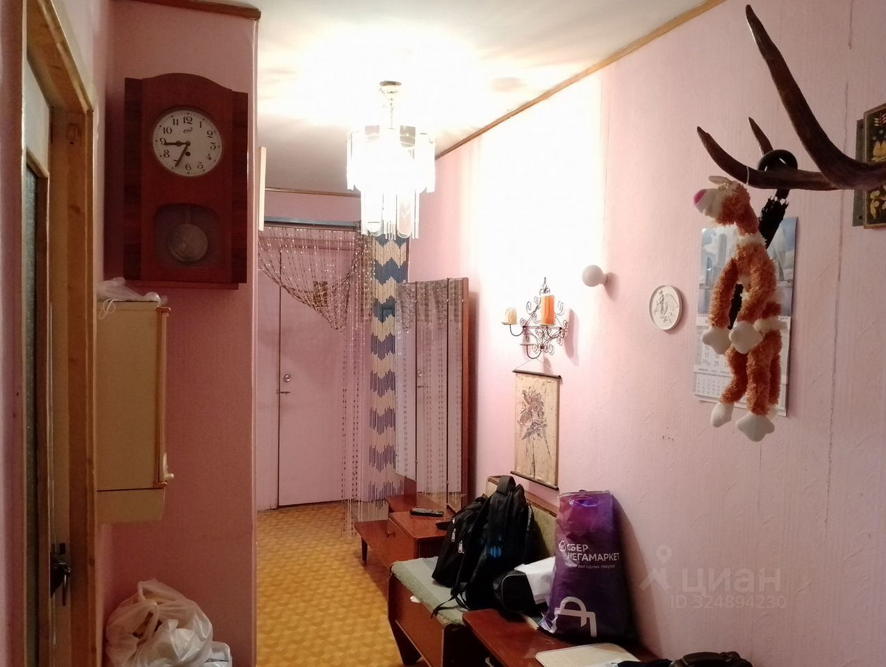 Продажа 3-комн квартиры на вторичном рынке пос. Шушары, Школьная улица, 22