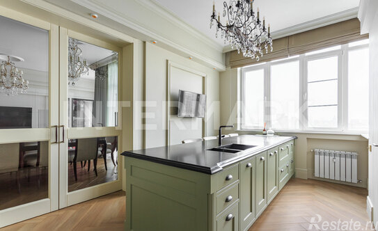 Продажа 7-комн квартиры на вторичном рынке Викторенко ул