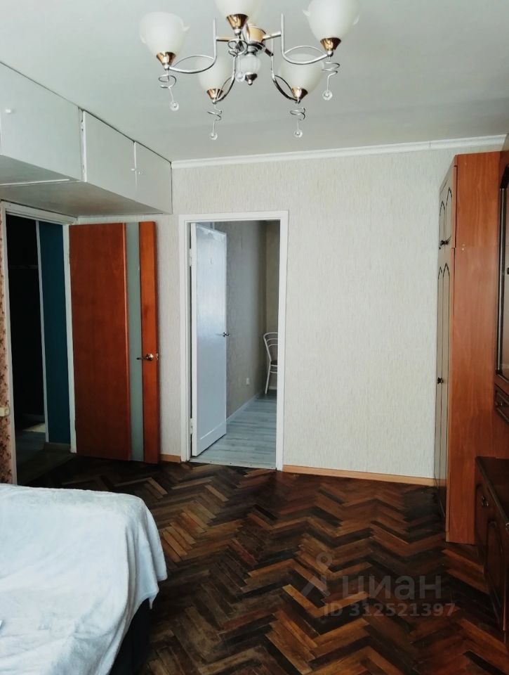 Продажа 3-комн квартиры на вторичном рынке бульвар Новаторов, 1