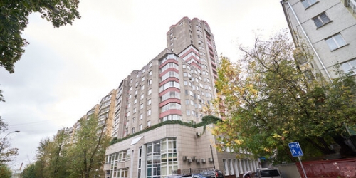 4-комн квартира улица Короленко,  д. 8