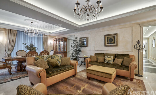 Продажа 5-комн квартиры на вторичном рынке ул Авиационная,  д. 77,  к. 2 стр 1