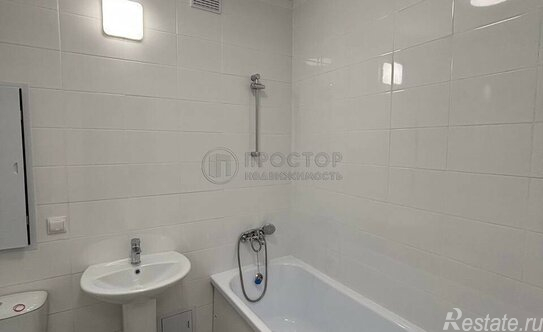 Продажа 1-комн квартиры на вторичном рынке Амурская ул,  д. 1А к1