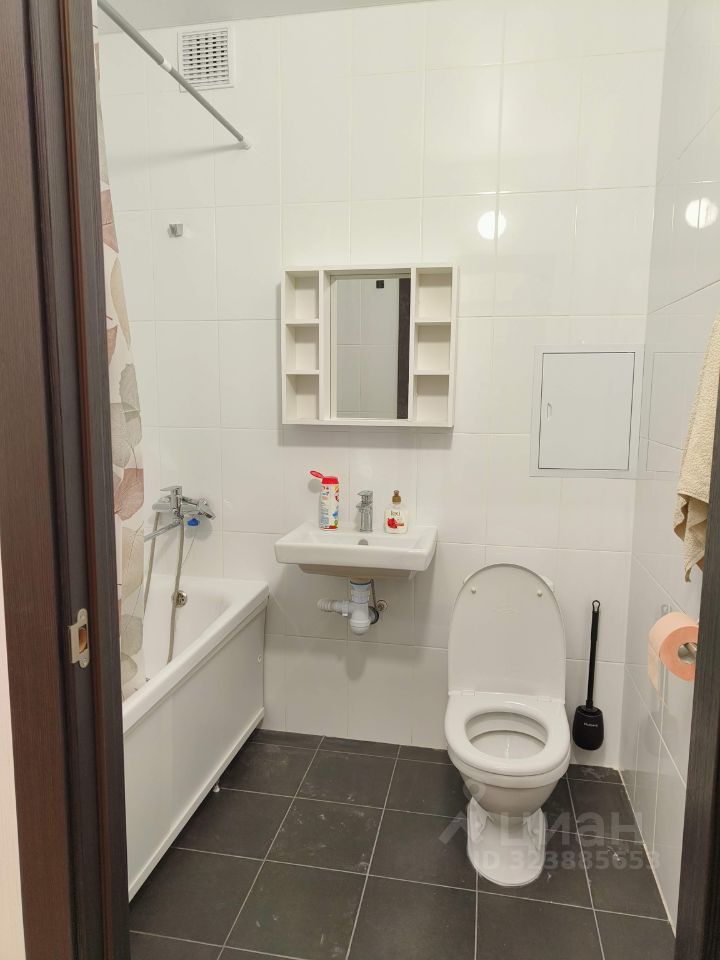 Аренда 2-комн квартиры на вторичном рынке Железнодорожный мкр, Балашиха, улица Поликахина,  д. 6