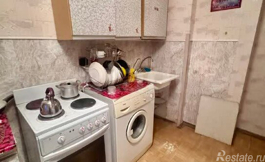 Продажа 2-комн квартиры на вторичном рынке улица Шаврова,  д. 15